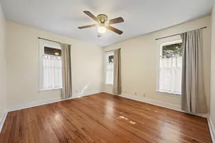 813 E 48th St, Austin, TX 78751 - Photo 24