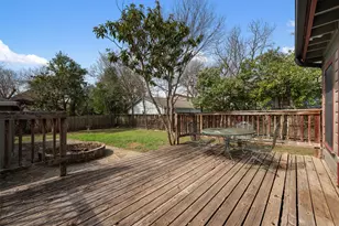 813 E 48th St, Austin, TX 78751 - Photo 26