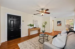 813 E 48th St, Austin, TX 78751 - Photo 6