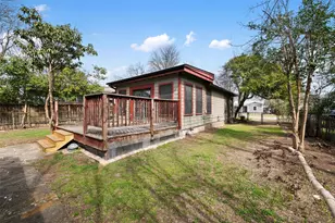 813 E 48th St, Austin, TX 78751 - Photo 28