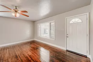 1211 N Bishop St, San Marcos, TX 78666 - Photo 6