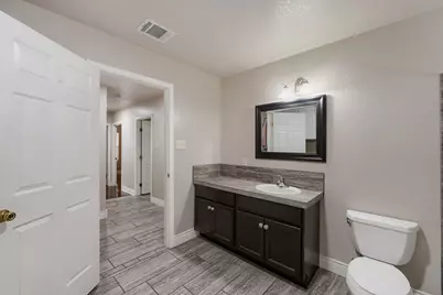 1211 N Bishop Street, San Marcos, TX 78666 - Photo 26