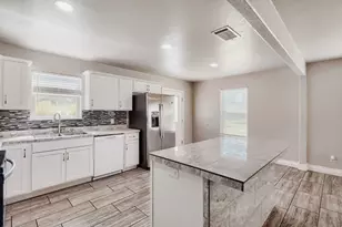 1211 N Bishop St, San Marcos, TX 78666 - Photo 14