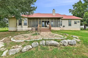 948 Upper Elgin River Rd, Elgin, TX 78621 - Photo 32