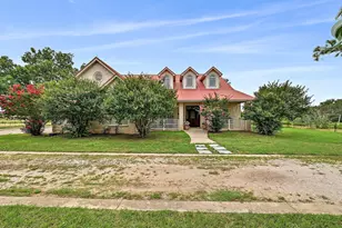 948 Upper Elgin River Rd, Elgin, TX 78621 - Photo 2