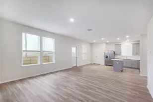 212 Sugar Cane Rd, Buda, TX 78610 - Photo 8