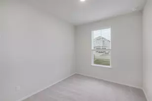 212 Sugar Cane Rd, Buda, TX 78610 - Photo 16