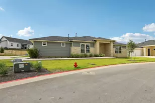 105 Antoinette Wy, San Marcos, TX 78666 - Photo 2