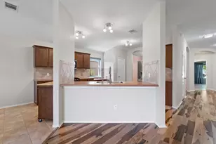 12717 Wood Lily Tr, Elgin, TX 78621 - Photo 10