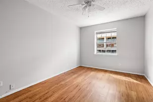 307 E 31st St, Austin, TX 78705 - Photo 10