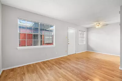 307 E 31 Street #206, Austin, TX 78705 - Photo 18