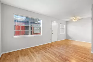 307 E 31st St, Austin, TX 78705 - Photo 18