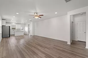 6400 Rafferty Ln, Austin, TX 78747 - Photo 6