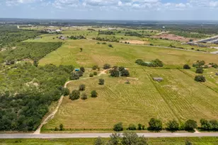 3291 Washburn Rd, Luling, TX 78648 - Photo 1
