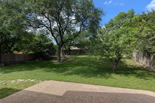 9257 Scenic Bluff Dr, Austin, TX 78733 - Photo 32