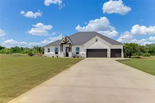 130 Draper Ln, Bertram, TX 78605 - Photo 2