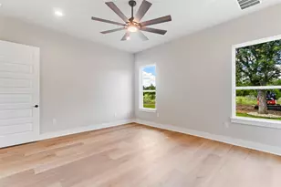 130 Draper Ln, Bertram, TX 78605 - Photo 16