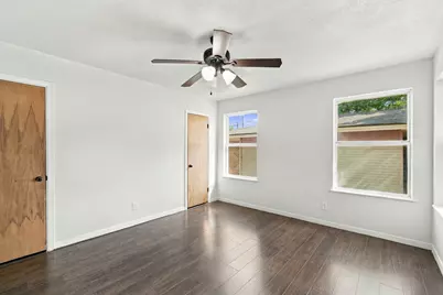 904 Kirk Street, Taylor, TX 76574 - Photo 14