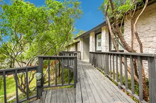 6304 Whitemarsh Valley Walk, Austin, TX 78746 - Photo 10