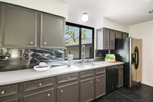 6304 Whitemarsh Valley Walk, Austin, TX 78746 - Photo 16