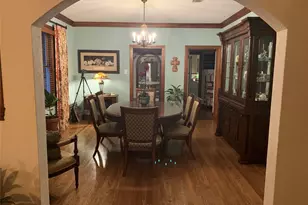 710 W 11th St, Taylor, TX 76574 - Photo 12