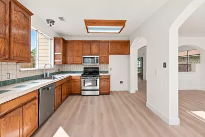 1905 White Oak Loop, Round Rock, TX 78681 - Photo 14
