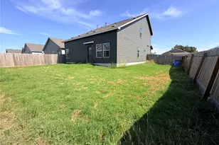 14129 Tordillo Dr, Elgin, TX 78621 - Photo 30