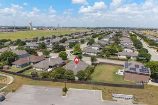 105 Mattingly St, Hutto, TX 78634 - Photo 32