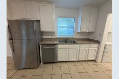 103 N Mockingbird Circle, Cedar Creek, TX 78612 - Photo 10