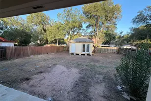 103 N Mockingbird Cir, Cedar Creek, TX 78612 - Photo 14