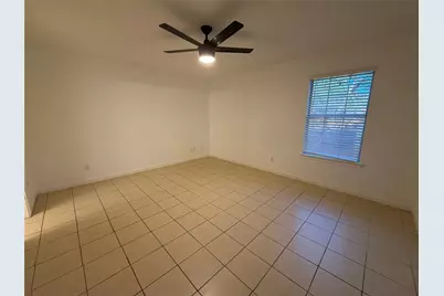 103 N Mockingbird Circle, Cedar Creek, TX 78612 - Photo 2