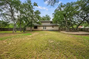 210 Waxwing Dr, Buda, TX 78610 - Photo 32