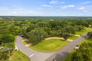 210 Waxwing Dr, Buda, TX 78610 - Photo 2