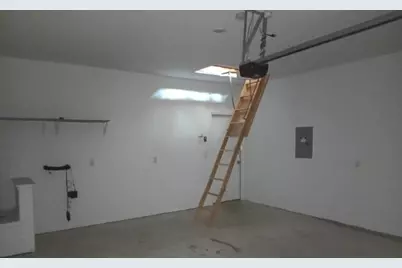 15405 Poppy Petal Drive, Del Valle, TX 78617 - Photo 14