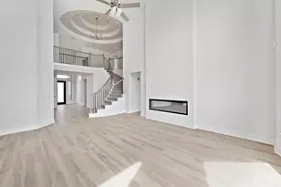 132 Cloverton Cres, Hutto, TX 78634 - Photo 10