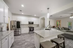 10232 Grizzly Oak Dr, Austin, TX 78748 - Photo 8