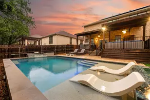 10232 Grizzly Oak Dr, Austin, TX 78748 - Photo 2