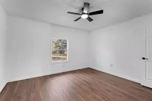 385 Alta Vista Dr, Bastrop, TX 78602 - Photo 28