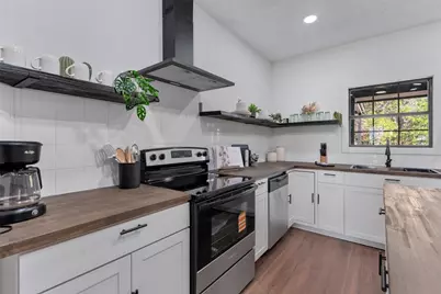 385 Alta Vista Drive, Bastrop, TX 78602 - Photo 12