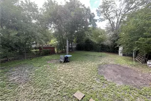 1041 Rosemont St, Austin, TX 78723 - Photo 12