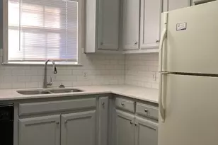 2100 San Gabriel St, Austin, TX 78705 - Photo 2