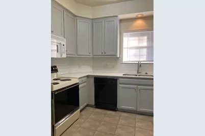 2100 San Gabriel Street #204, Austin, TX 78705 - Photo 4