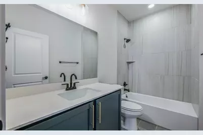 8921 Pallas Cat Drive, Austin, TX 78744 - Photo 14