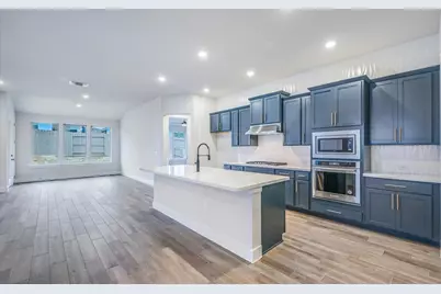 8921 Pallas Cat Drive, Austin, TX 78744 - Photo 4