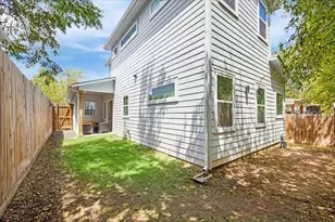 5413 Blue Bird Ln, Austin, TX 78745 - Photo 10