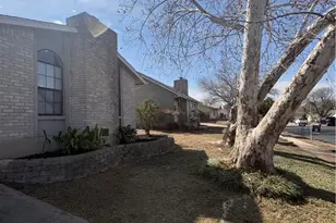 4009 Hillside Dr, Round Rock, TX 78681 - Photo 2