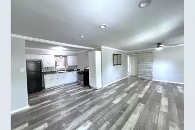 409 Oscar Street, Taylor, TX 76574 - Photo 10