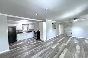 409 Oscar St, Taylor, TX 76574 - Photo 10