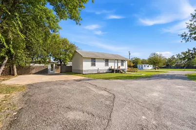 309 E Parsons Street, Manor, TX 78653 - Photo 30