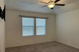 118 Isaac Millsaps Trl, Bastrop, TX 78602 - Photo 8